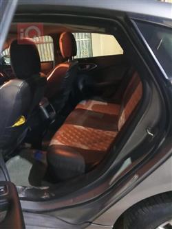 کرایسلەر 200